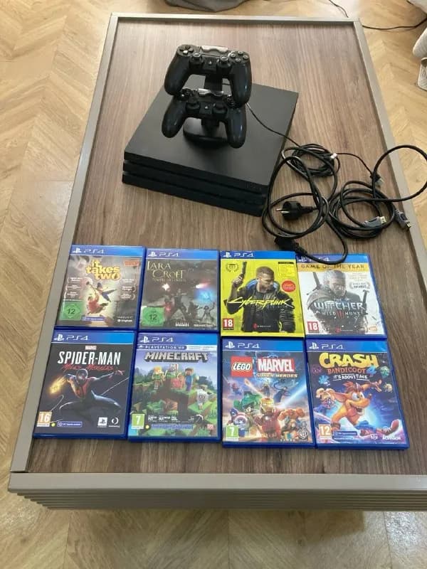 Sony PlayStation 4 Pro 1TB (CUH-7016B, стартовая ревизия, Европа) — полный комплект! — Батуми — 700 ₾