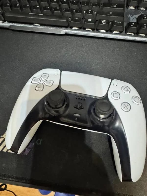 DualSense для PS5 — Батуми — 50 ₾