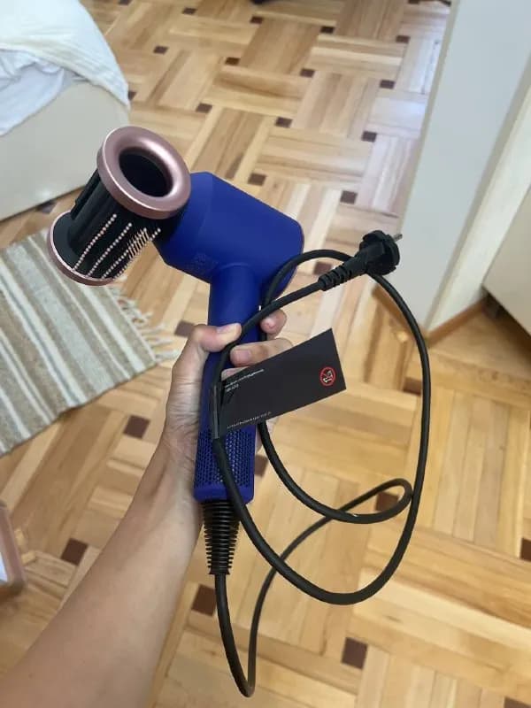 Dyson Supersonic подарочную лимитированную версию с коробкой для хранения и всеми насадками — Тбилиси — 420 $