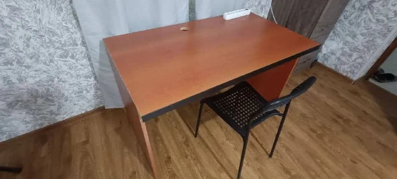 Стол — Тбилиси — 50 ₾