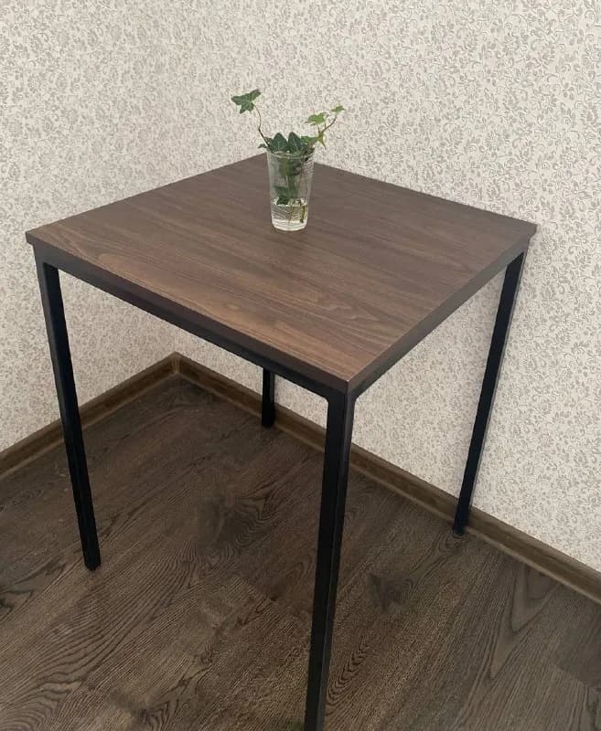Письменный стол 74×60×60 — Тбилиси — 100 ₾