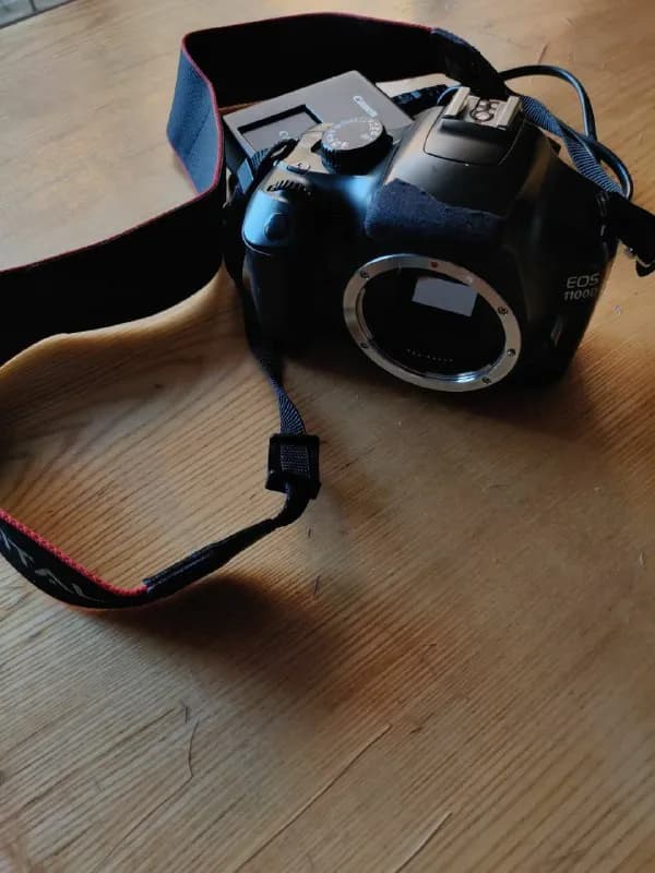 CANON 1100D (BODY) 130gel — Тбилиси — 50 ₾