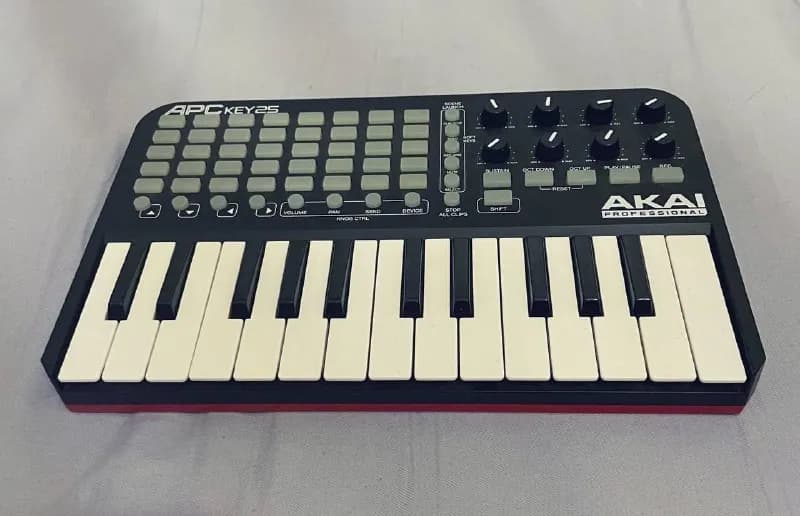 Akai APC key 25 🩵 — Тбилиси — 60 $