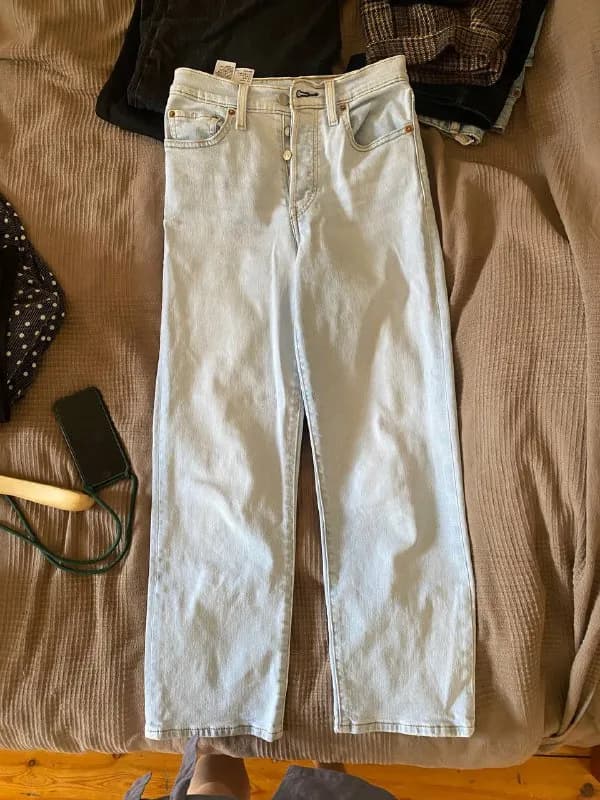 Levis straight 25 размер W25 L27 — Тбилиси — 130 ₾