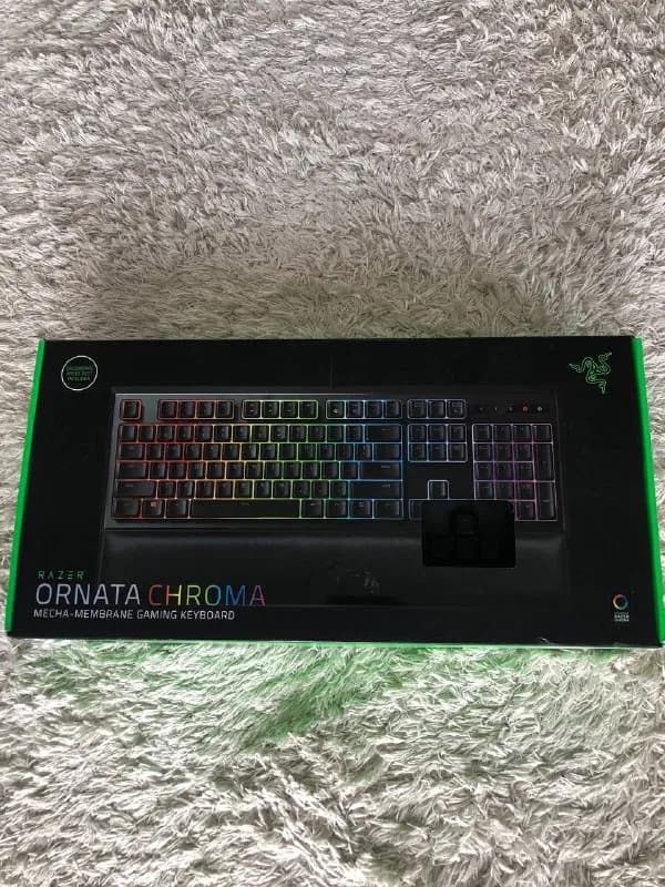 razer ornata chroma, упакована, как новая, есть подставка под руку, мягкая и оч удобная — Тбилиси — 150 ₾