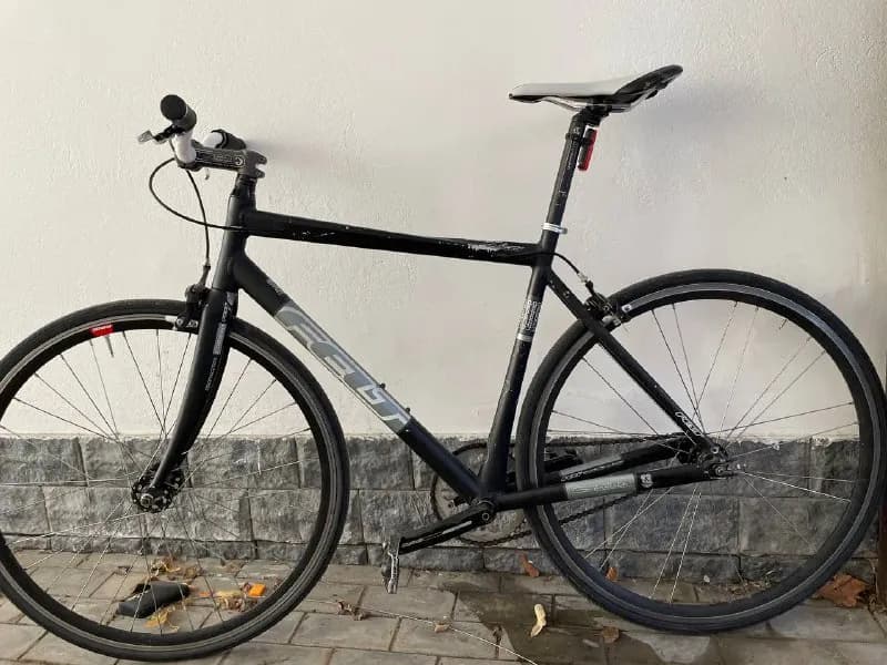 250$ — Тбилиси — 250 $