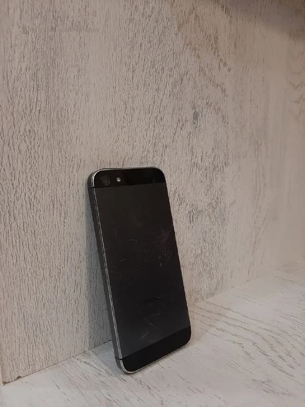 Iphone 5 — Тбилиси — 90 ₾