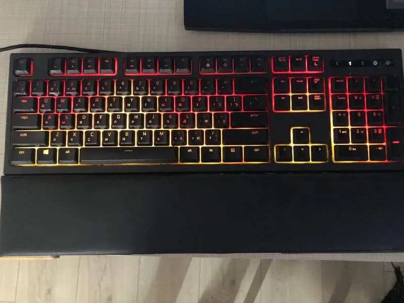 RAZER ornata Chroma, состояние идеальное, цена 100 лари 😳 — Тбилиси — 100 ₾