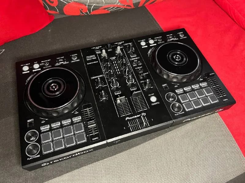 Pioneer DDJ-400. — Тбилиси — 1 200 ₾