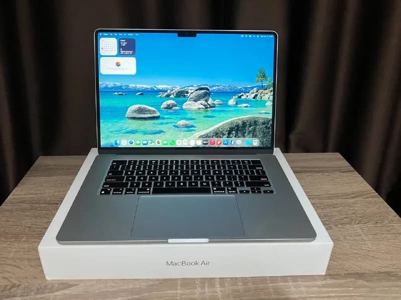 Apple Macbook Air M3, 15 inch — Батуми — 3 650 ₾