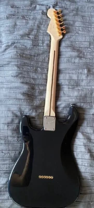 Squier Bullet stratocaster, производство Индонезия. — Тбилиси — 500 $