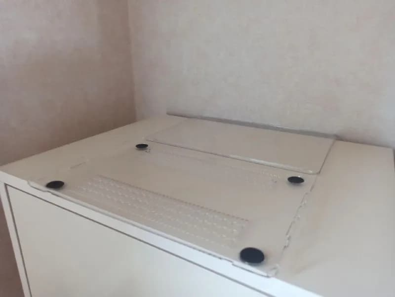 MacBook Air 2021 года! Очень хорошего качества, но ноутбук мы уже продали, так что чехол не нужен (П — Тбилиси