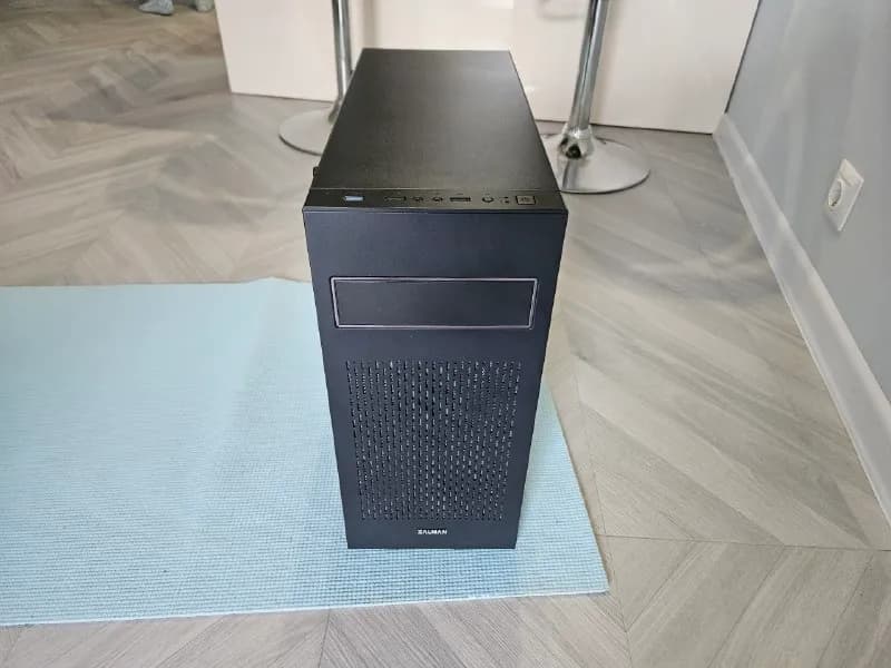 Zalman N2 ATX, внутри три вентилятора Zalman с подсветкой и на гидравлических подшипниках (тихие) — Тбилиси — 50 ₾