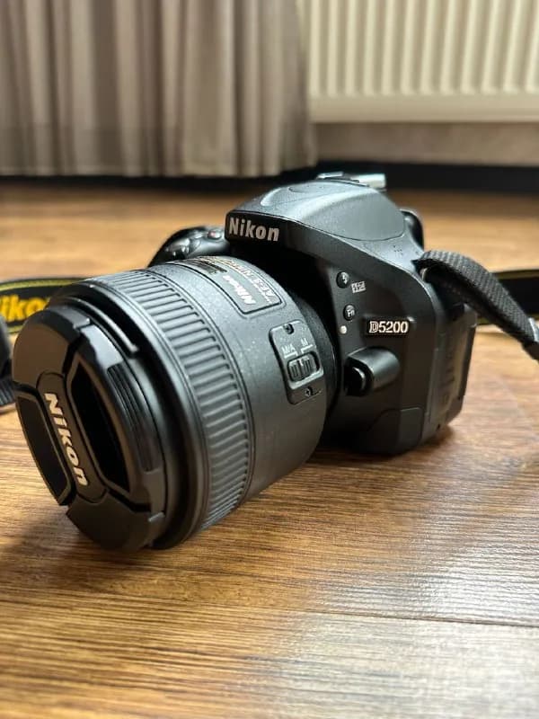 Nikon D5200 (Kit) + Nikkor 85 mm 1.8G — Тбилиси — 1 500 ₾