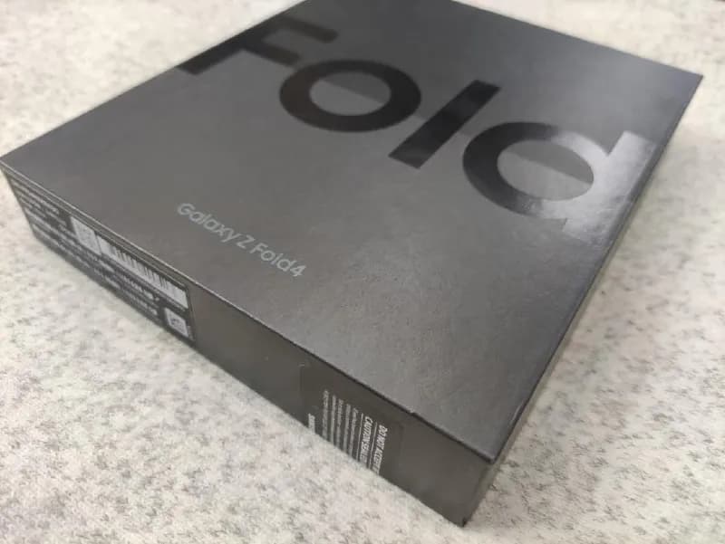 SAMSUNG Z fold 4 — 12GB + 256GВСостояние: Новый, оригиналПамять: 12GB RAM / 256GB StoragеДизайн: Эле — Батуми