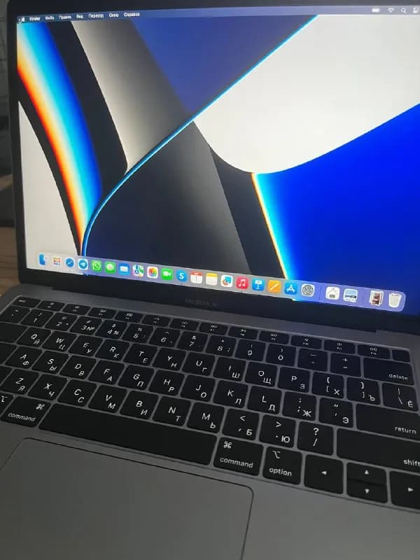 MacBook Air, 2018, Retina, Core i5. 8/256. 1250 лари (500$) — Тбилиси — 256 ₾