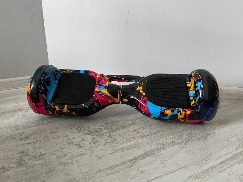 Hoverboard. Состояние отличное, новый, ни разу не использовался. Полный комплект: Зарядка, сам борд — Тбилиси — 350 ₾