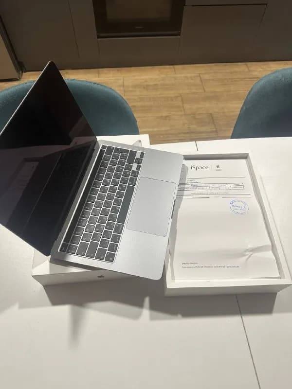 MacBook 13 Pro — Тбилиси — 2 600 ₾