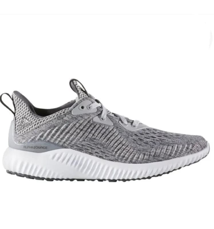 Adidas. Б/у в идеальном состоянии. Без повреждений и пятен. Со своими родными стельками и шнурками. — Тбилиси — 70 ₾