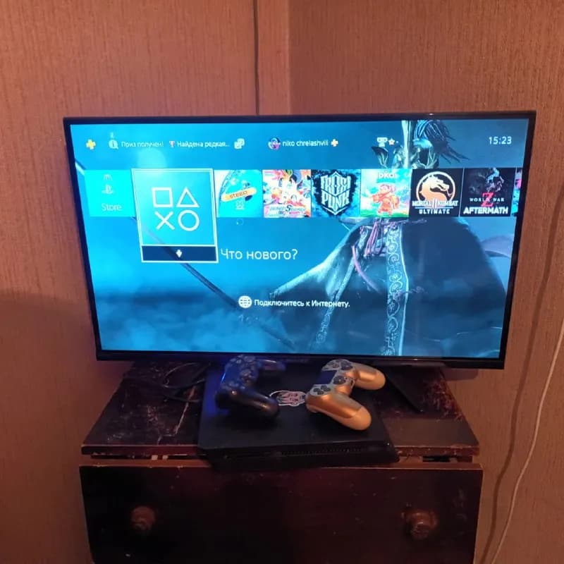 playstation 4 slim 500 gb, с двумя контроллерами, и смарт тв, спешу, 700 лари всё вместе. — Тбилиси — 700 ₾