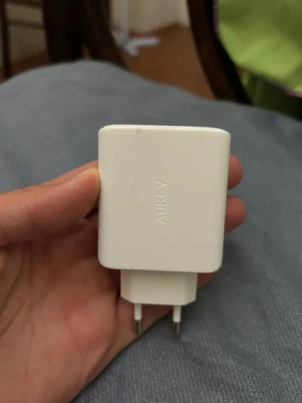 1. зарядный блок быстрой зарядки 32w (20+12w), 2 порта type-c и обычный usb, 30 лари — Тбилиси — 30 ₾