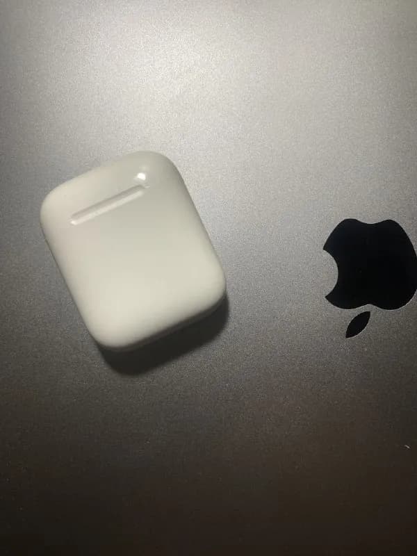 Airpods 2го поколения — Тбилиси — 50 ₾