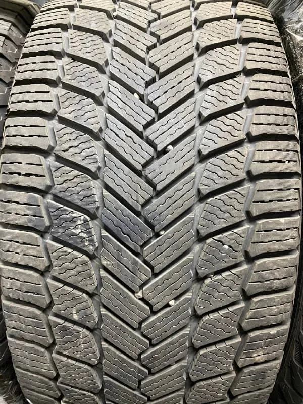 Michelin X–Ice Snow 255/40 R18. Покупались 28 ноября 2022 за 3560 GEL в Tegeta Motors. Использовалис — Тбилиси — 3 560 ₾