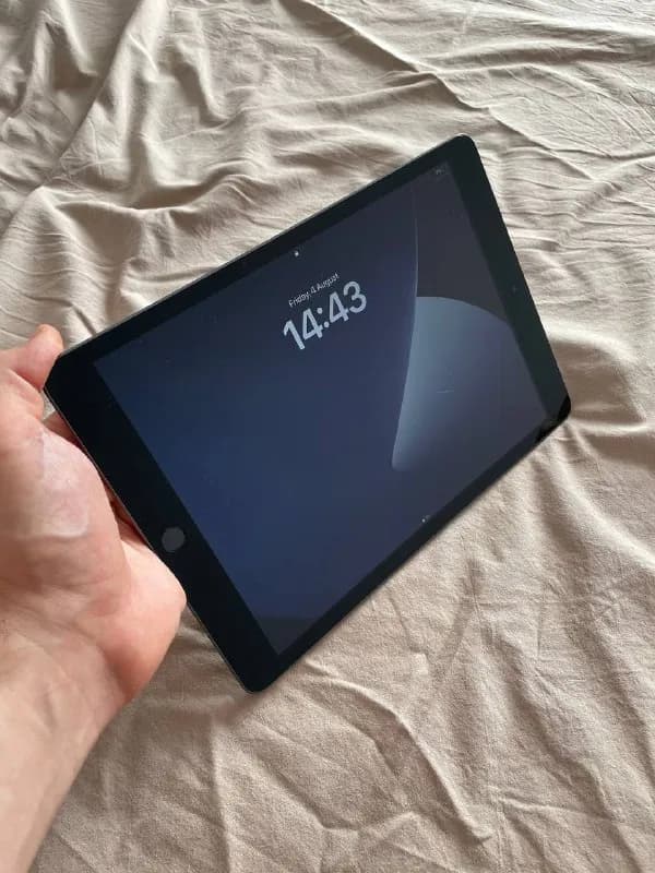 iPad 9th generation 64GB Wi-Fi — Тбилиси — 700 ₾