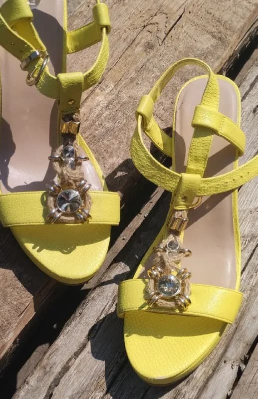 River Island — Тбилиси — 30 ₾