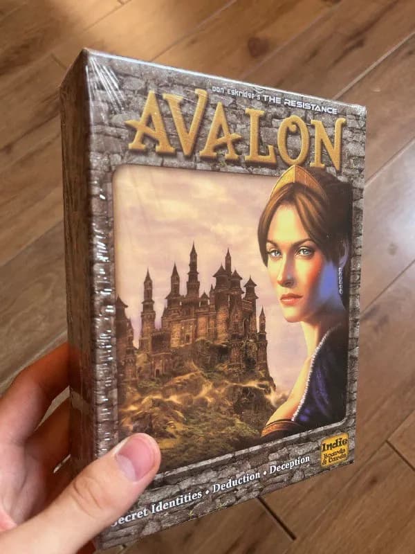 Avalon — новая, запечатанная — 30 лари — Тбилиси — 30 ₾
