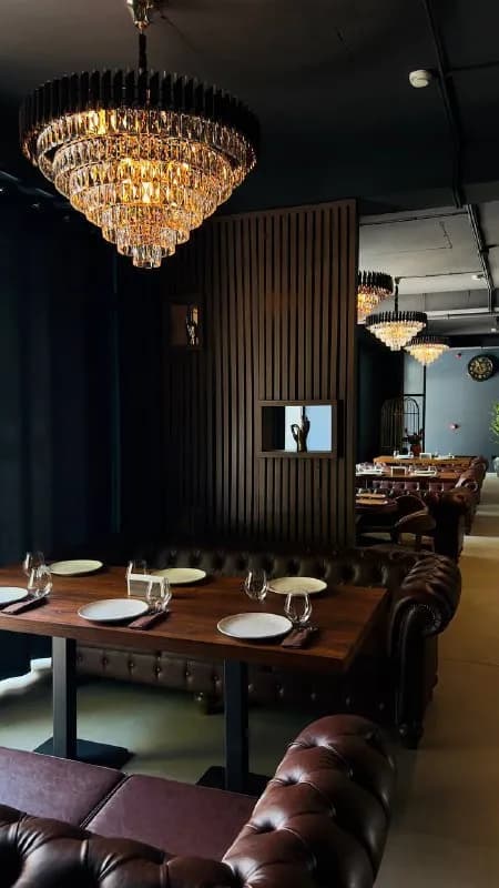 The Duman Lounge» Объявляет вакансию на позицию официанта и бармена. — Тбилиси