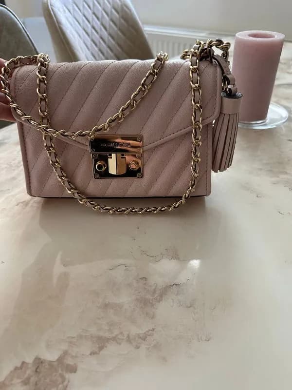 Michael Kors — Тбилиси — 125 ₾