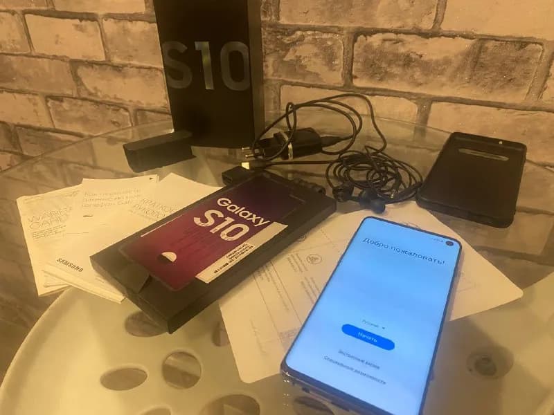 Samsung s10, 128гб. В отличном состоянии, полный комплект. Гидрогелевая пленка в подарок. Руставели. — Тбилиси — 550 ₾