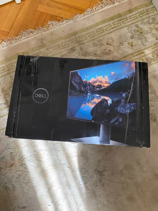 Dell U2520d. В использовании около года. Не ронялся, не царапан. Куплен в России, здесь подобную мод — Тбилиси — 1 350 ₾