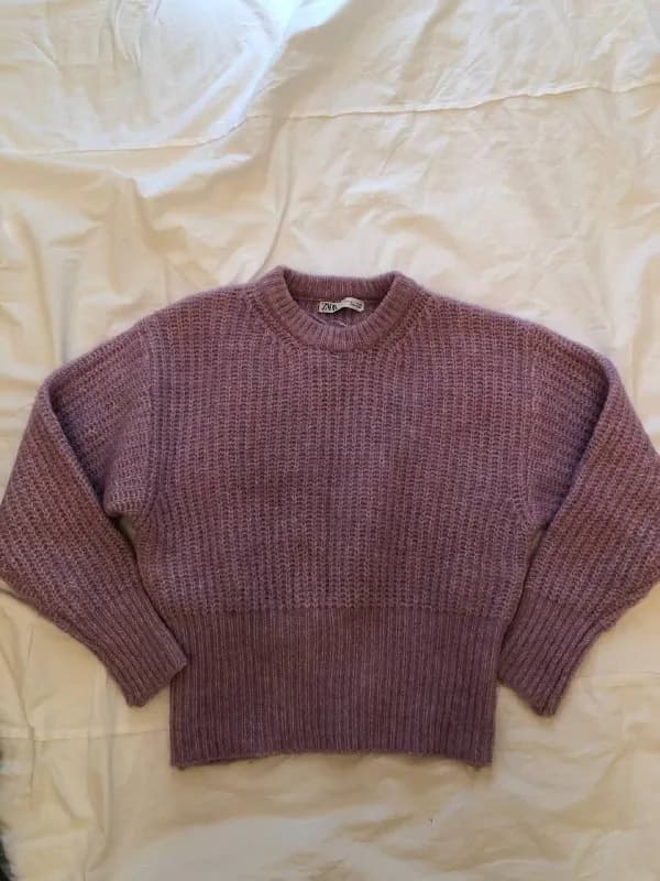 1. Свитер сиреневый Zara, размер M-L 10 GEL — Тбилиси — 10 ₾