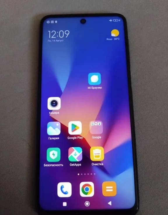 Xiaomi Redmi Note 9 Pro. Оперативка 6+2, память 128 гб. Сколов и царапин нет. В комплекте родная зар — Тбилиси — 300 ₾