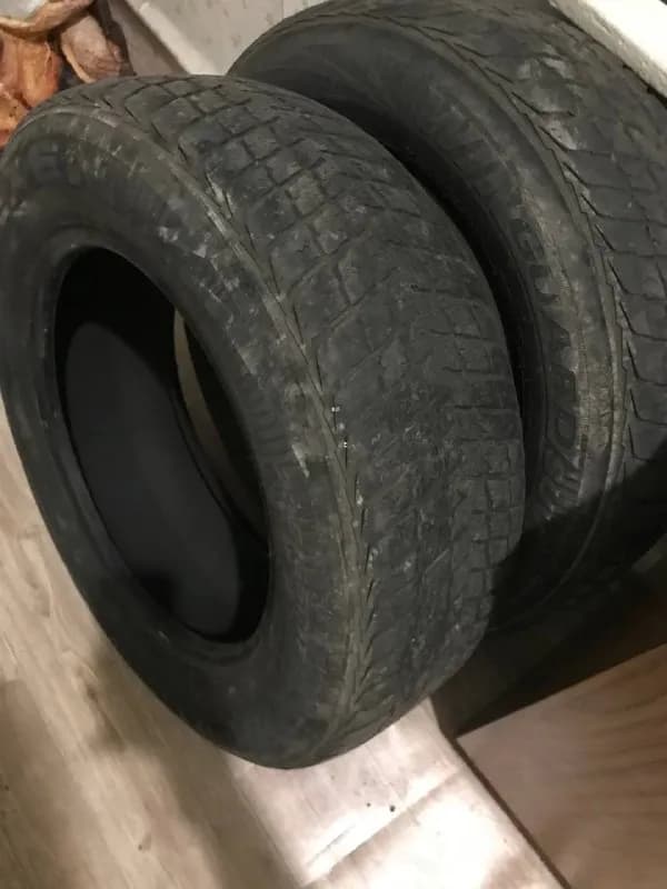 2 шт. 265/65 R17 была на Volvo XC90. 50 лари за штуку или предложите свою цену. — Тбилиси — 91 ₾