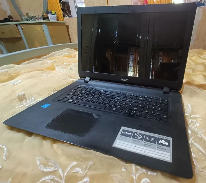 Acer Aspire ES1-732 — Тбилиси — 700 ₾