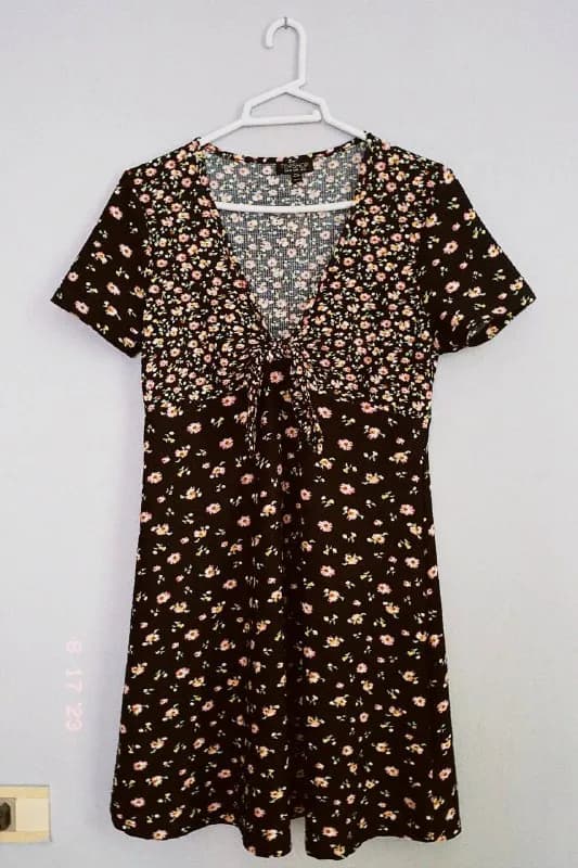 TopShop. На размер s-m. Удобное, легкое, не мнется. — Тбилиси — 30 ₾
