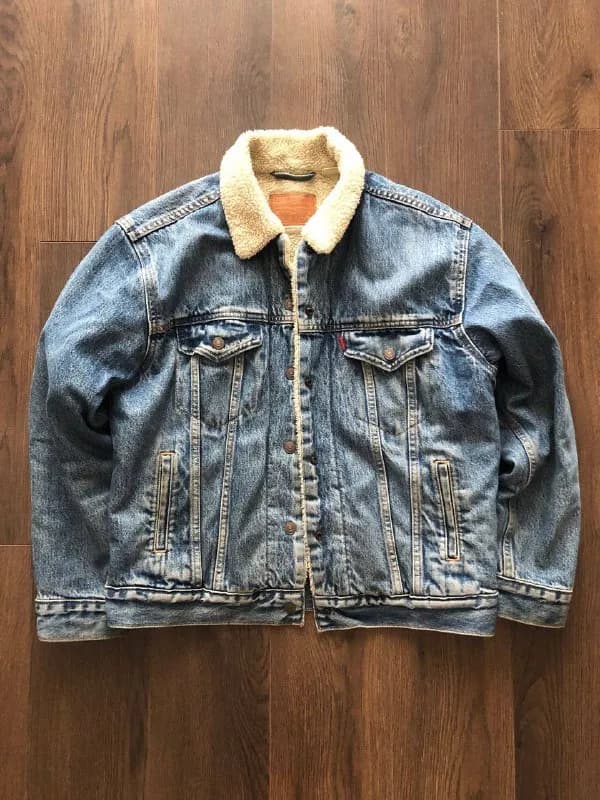 levi’s, размер М, 100 лари. — Тбилиси — 100 ₾