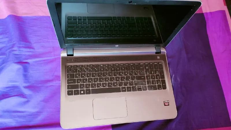 HP Pavilion 15-ab113ur — Тбилиси — 500 ₾