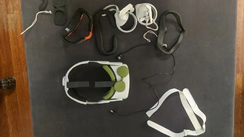 Meta Quest 2 (Oculus), 128гб. Комплект богатый, есть силиконовые чехлы на геймпады, дополнительная б — Тбилиси — 1 000 ₾