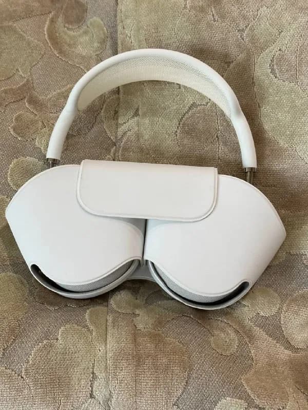AirPods Max Silver — Тбилиси — 1 200 ₾