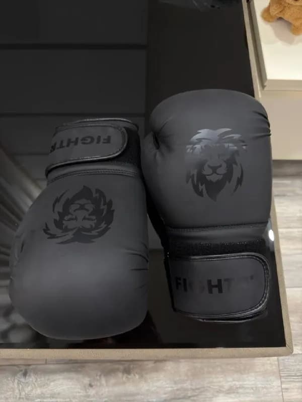 FIGHTR FBG 14, оригинал, состояние как новые, тренировался пару раз — Батуми — 80 ₾