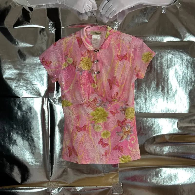 Blumarine. Pre-Owned, ~2007. Нежный рисунок цветов и бабочек. Размер М. Материал 95% viscose 5% elas — Тбилиси — 100 ₾