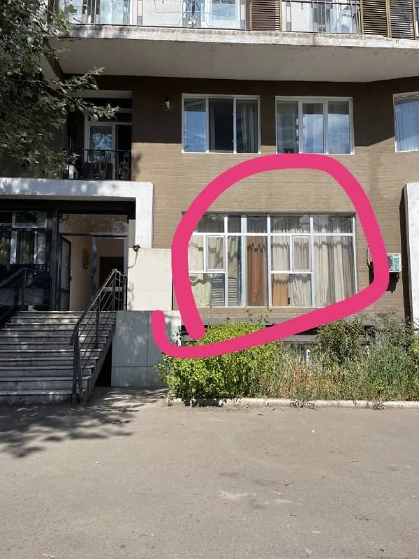 Без названия — Тбилиси
