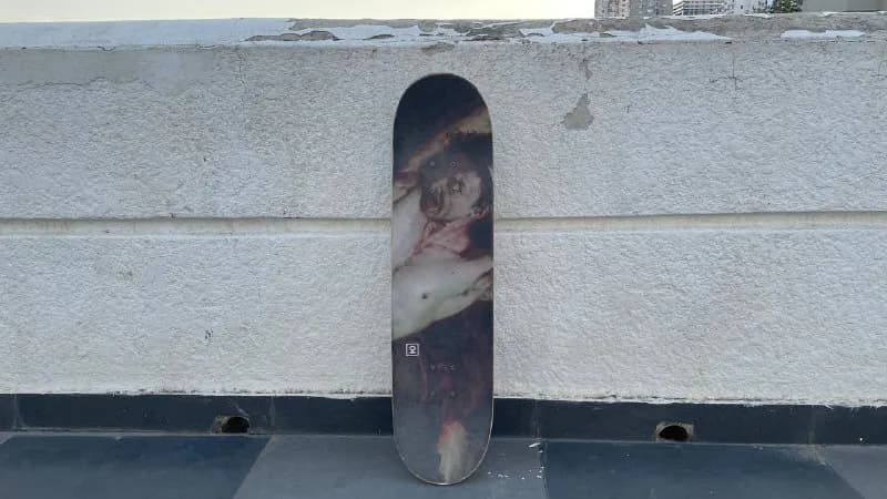 1. Продается скейтборд с колесами с подвесками и колесами от pennую. Дека-ToyMachine 8.25, шкурка - — Тбилиси — 170 ₾