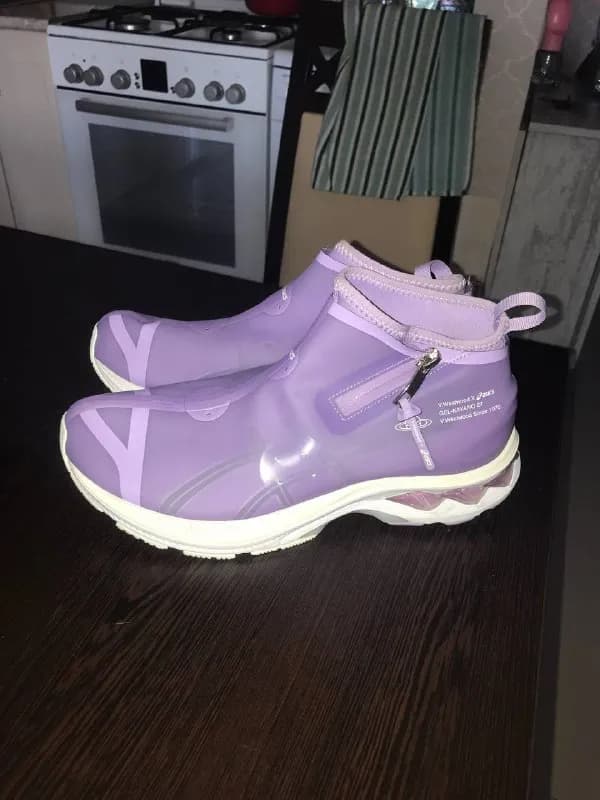 ASICS Vivienne Westwood — Тбилиси — 250 ₾