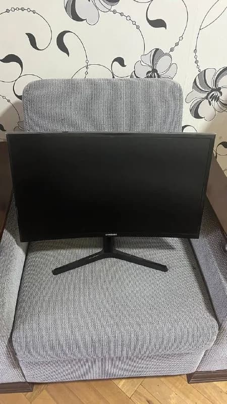Samsung LC24F396FHIXCI, в отличном состоянии. Покупал в конце января 2023 года. — Тбилиси — 300 ₾