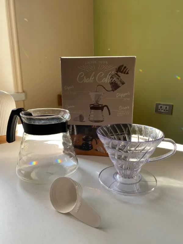1️⃣Набор для приготовления кофе: Hario v60 craft coffee maker, в хорошем состоянии, есть небольшая т — Тбилиси — 55 ₾